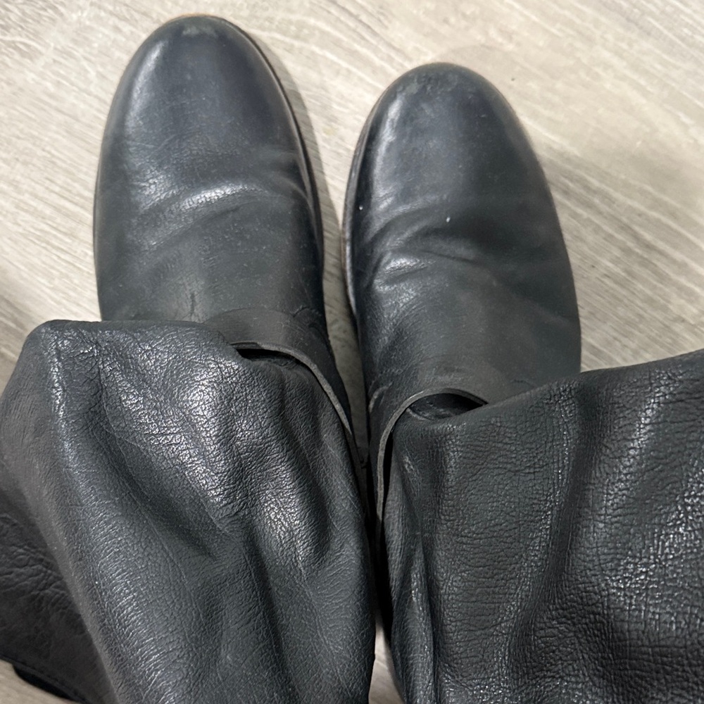 FRYE AND CO. Black Winter & Rain Boots - Picture 2 of 4